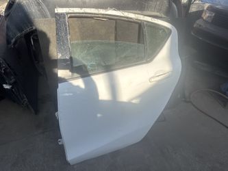 2012 to 2018 Prius c rear door part