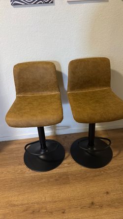 Barstools swivel/ adjustable