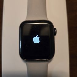 Apple Watch SE