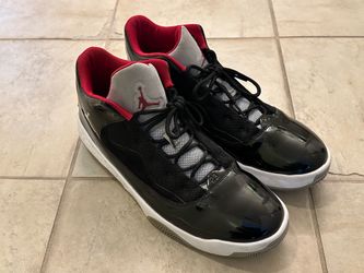 Nike Air Jordan Max Aura 2 Black Wolf Grey Red Size 12