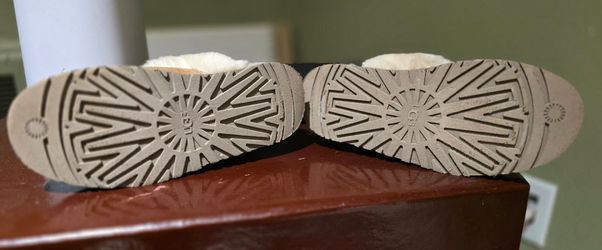UGG Disquette Slippers