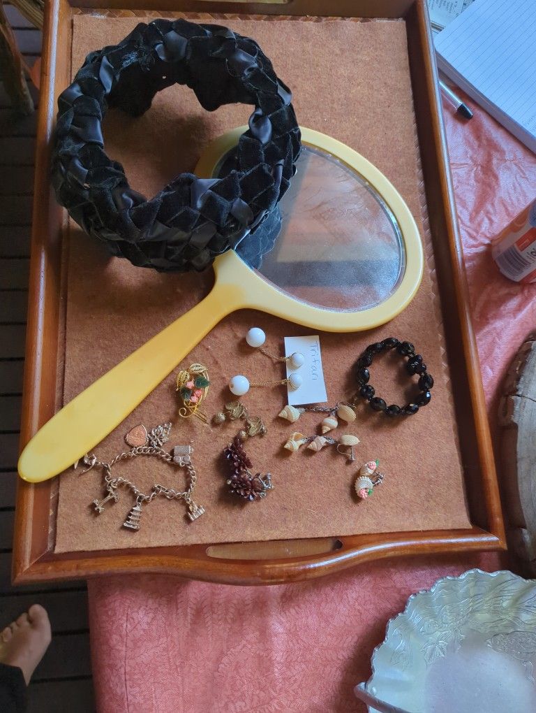 Vintage Jewelry