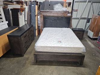 Queen bedroom set