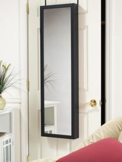 Wall/Door Mount Make-Up Amorie