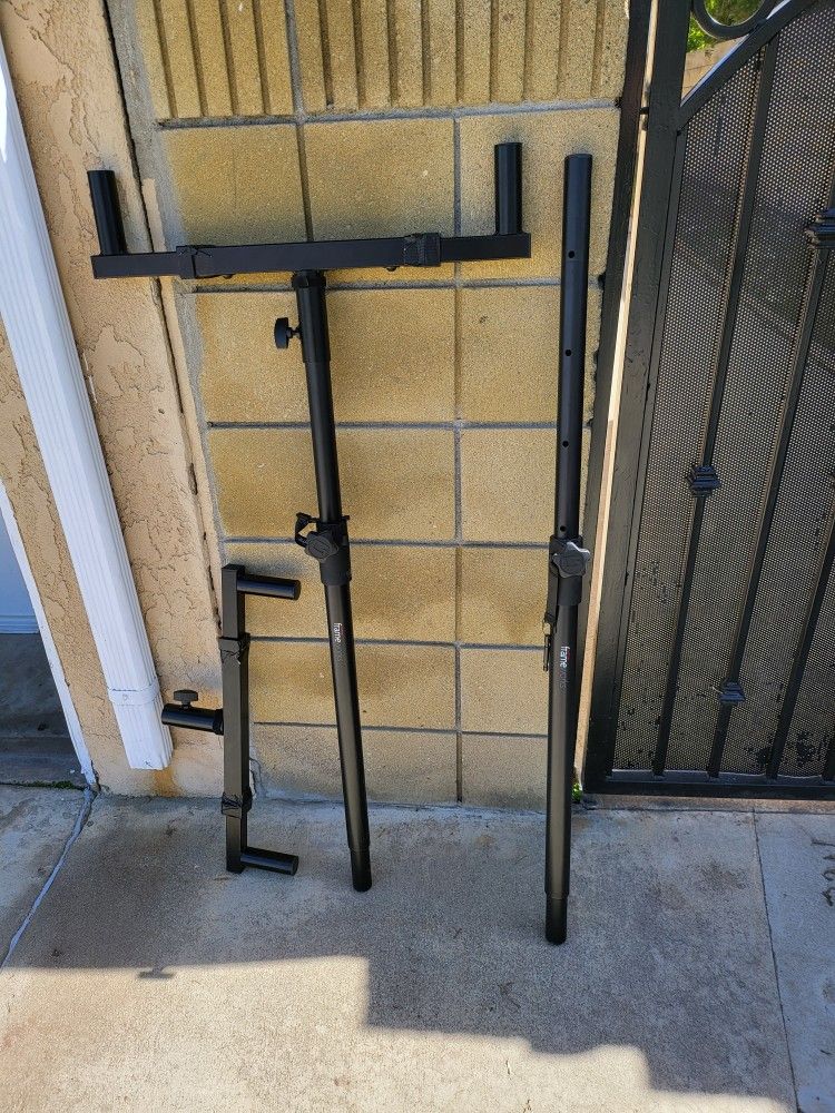 2 GATOR SPEAKER POLES 2 SPEAKER MOUNT