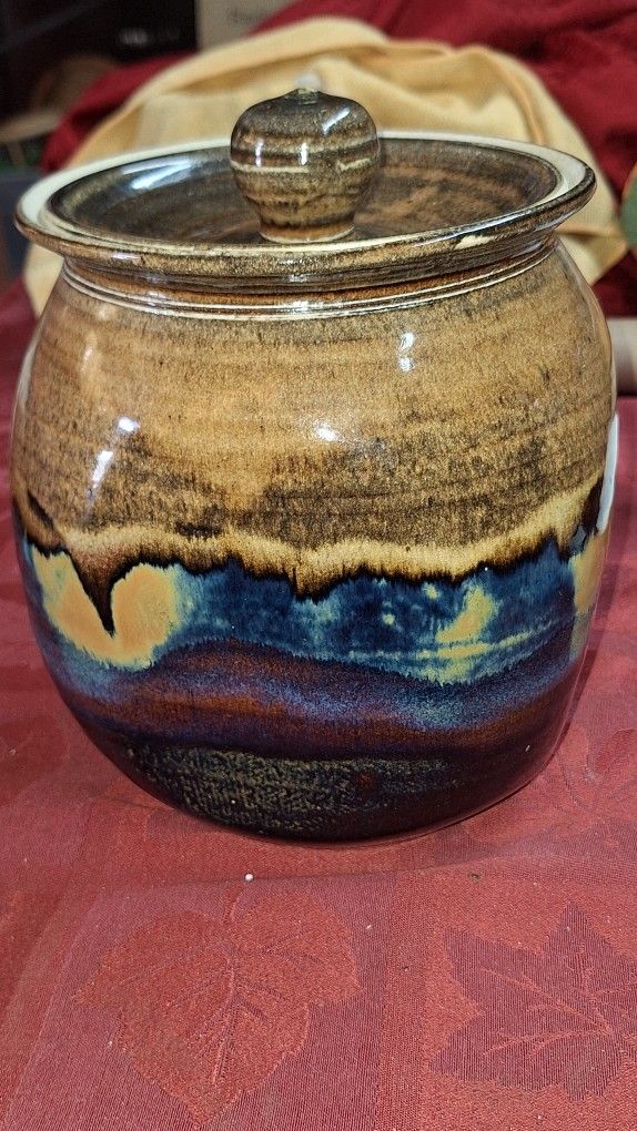 Vintage Handcrafted Studio Pottery Large Honey Pot With Lid Signed Tan Blue Brown L2D030