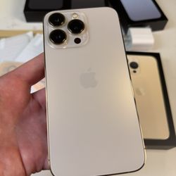 iPhone 13 Pro Unlocked 128GB Gold With Box Battery 100% Rare!! + Complete Bundle, Free Case, Screen, Protectors, And Lens Protectors