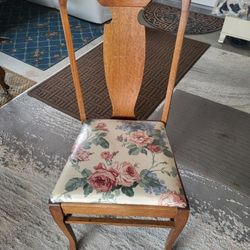 Oak Antique chair