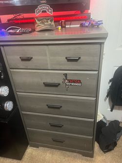 Dresser