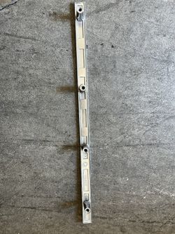 Chevy and Ford emblem