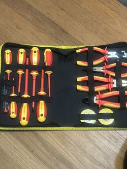 Insulated tool set