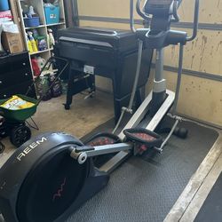 Elliptical Exercise Machine 