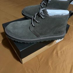 UGGS mens Neumel Moc Suede Boots