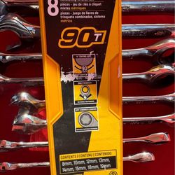 brand new  90-Tooth SAE Ratcheting Flex-Head Combination Wrench Set with Tray (8-Piece)