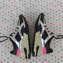Steve Madden Women's Sneakers Size 8.5  Black White Pink Silver
