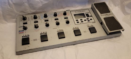 EXC COND Korg AX1000G Multi Effect Guitar Pedal Board!