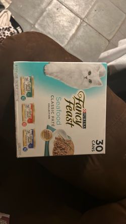 Purina fancy feast cat food