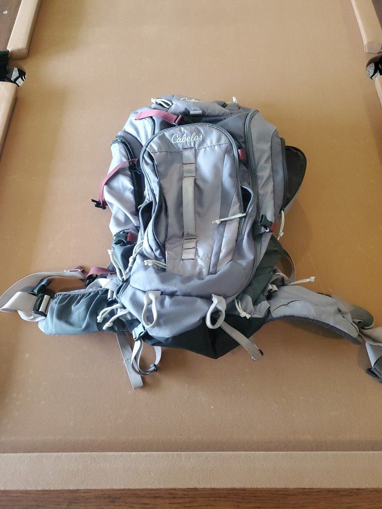 Cabelas 45l Backpack
