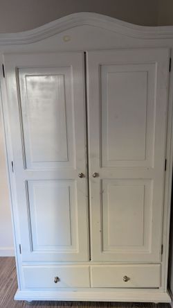 Armoire