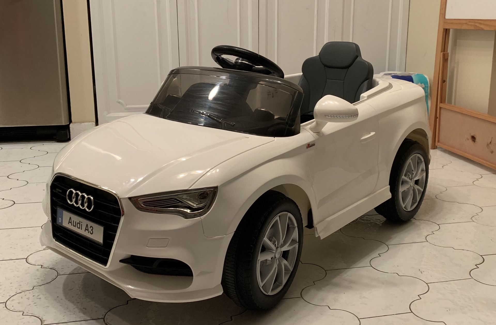 Power wheels, ride on toys, toy car, baby car, toddlers Electric kids car 12V Audi A3 REMOTE CONTROL