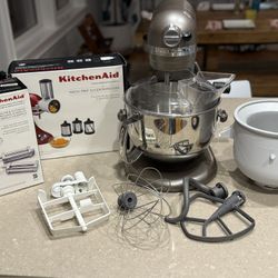 Kitchenaid Mixer With ALL accessories