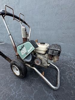 Titan Speeflo PowrTwin 4500 Airless Paint Sprayer - Honda Engine