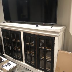 Beautiful Wood Sideboard/Bookcase