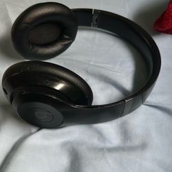 Beats Studio Pro 