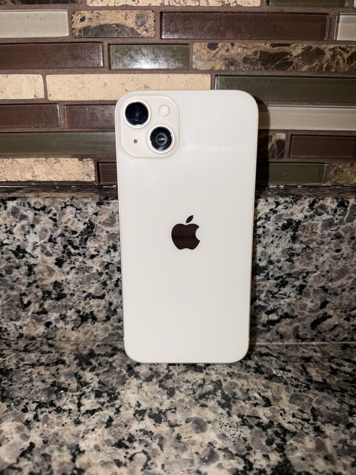 iPhone 14 Plus (UNLOCKEDSIM)