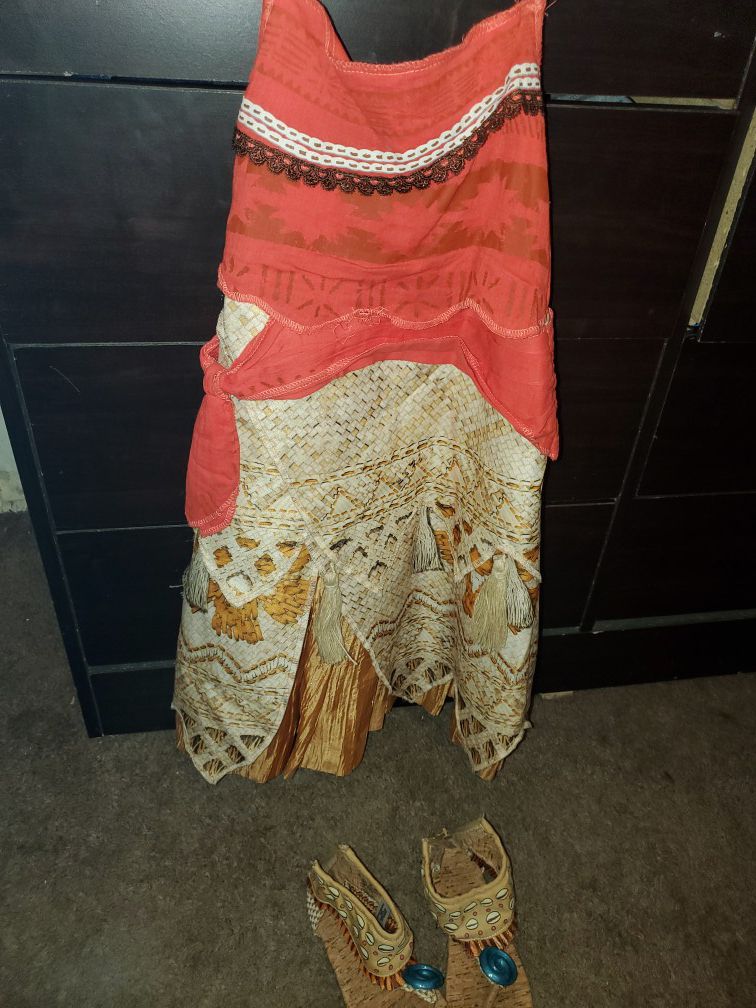Moana costume with shoes