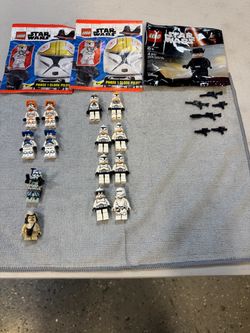LEGO Star Wars Minifigures Lot with Accessories