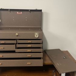 Kennedy 7 - Drawer Tool Box With Key 