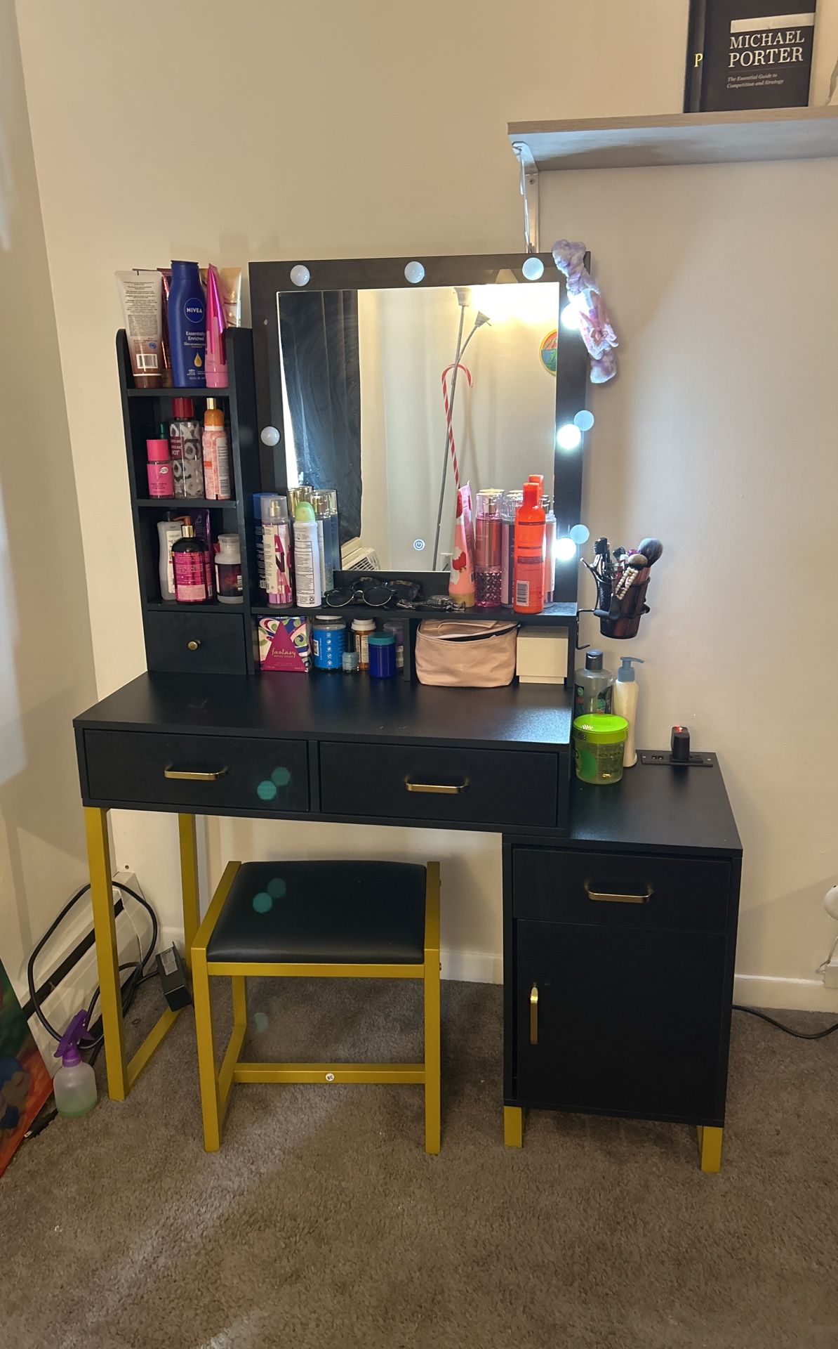 It is sold for 150, the lights that are off are disconnected, it is in good condition