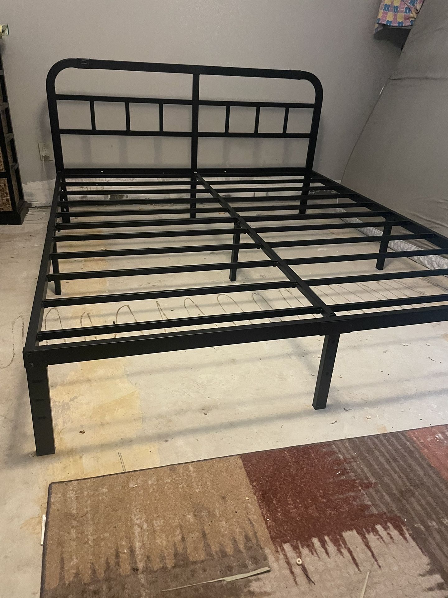 Metal king bed frame