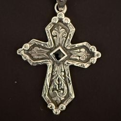 RimRock™ Petite Silver Cross Pendant