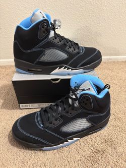 Size 10.5 🔥Air Jordan 5 Retro Black University Blue 2026🔥