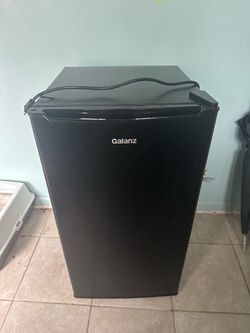 Galanz Black Mini Fridge