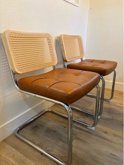 Dinning room chairs 4