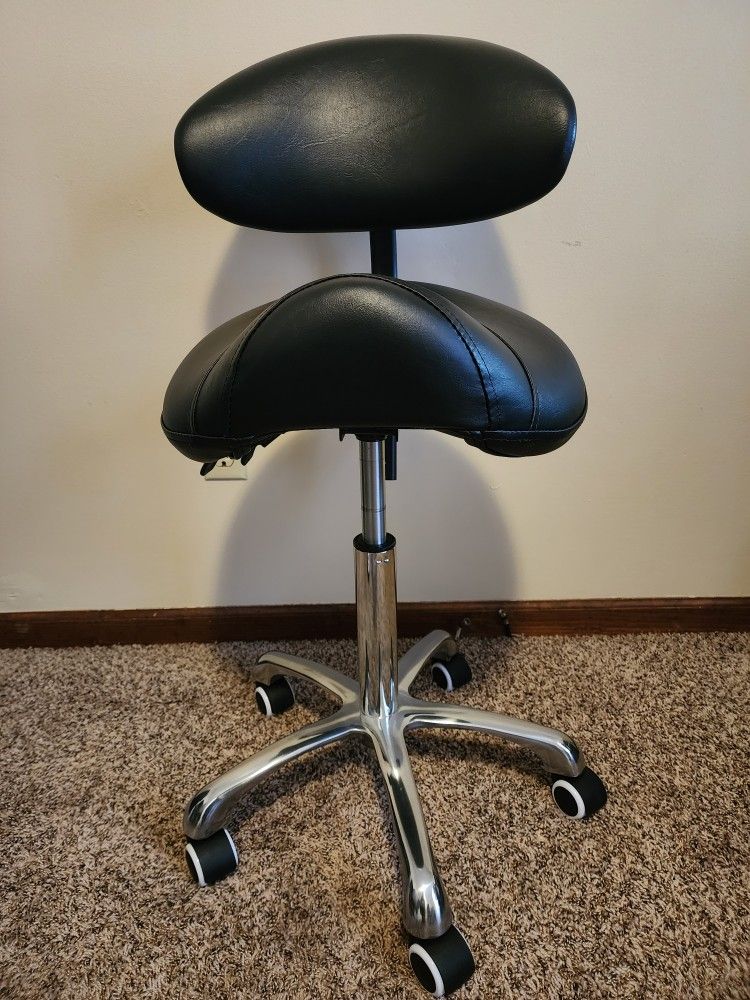 Saddle Stool Chair