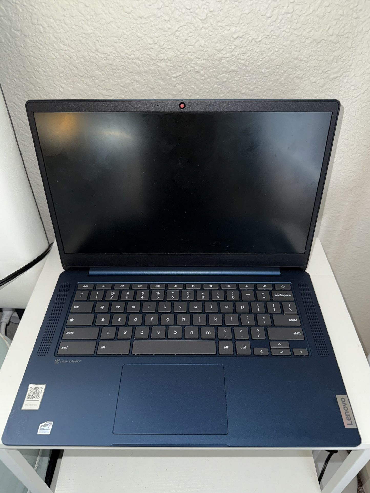 Blue Lenovo Chromebook Slim 3 (Model: 14M868)