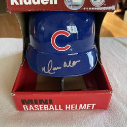 Signed Riddell Mini Baseball Helmet-Chicago Cubs Moises Alou