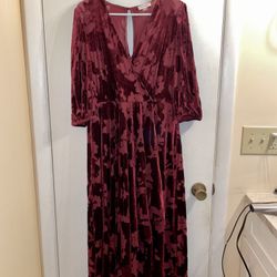 Calvin Klein Size 14 Burgundy Burnout Velvet Midi Dress
