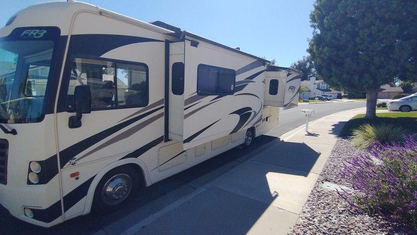 2018 Forest River FR3/29DS