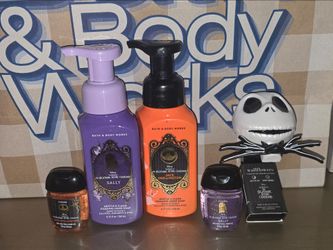 Bath & Body Works nightmare before christmas sally & jack skellington