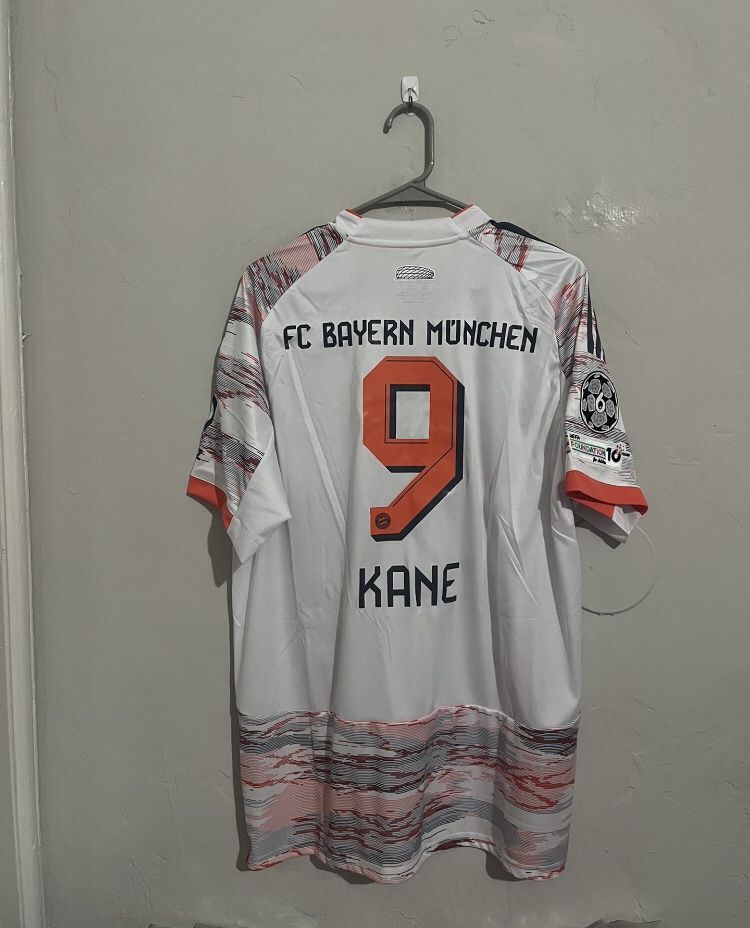 FC Bayern 2025-26 Away Kane Jersey (Medium Large XL 2X)