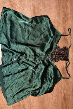 Fashion nova silk top