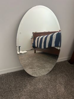 Oval mirror