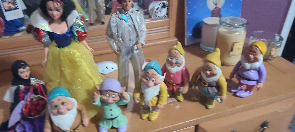 Vintage Snow White Characters