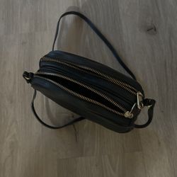 H&M round camera double zip crossbodybag