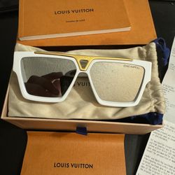 Louis Vuitton 1.1 Evidence Sunglasses $600 OBO 